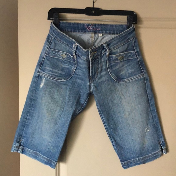 Shorts - Picture 1 of 4